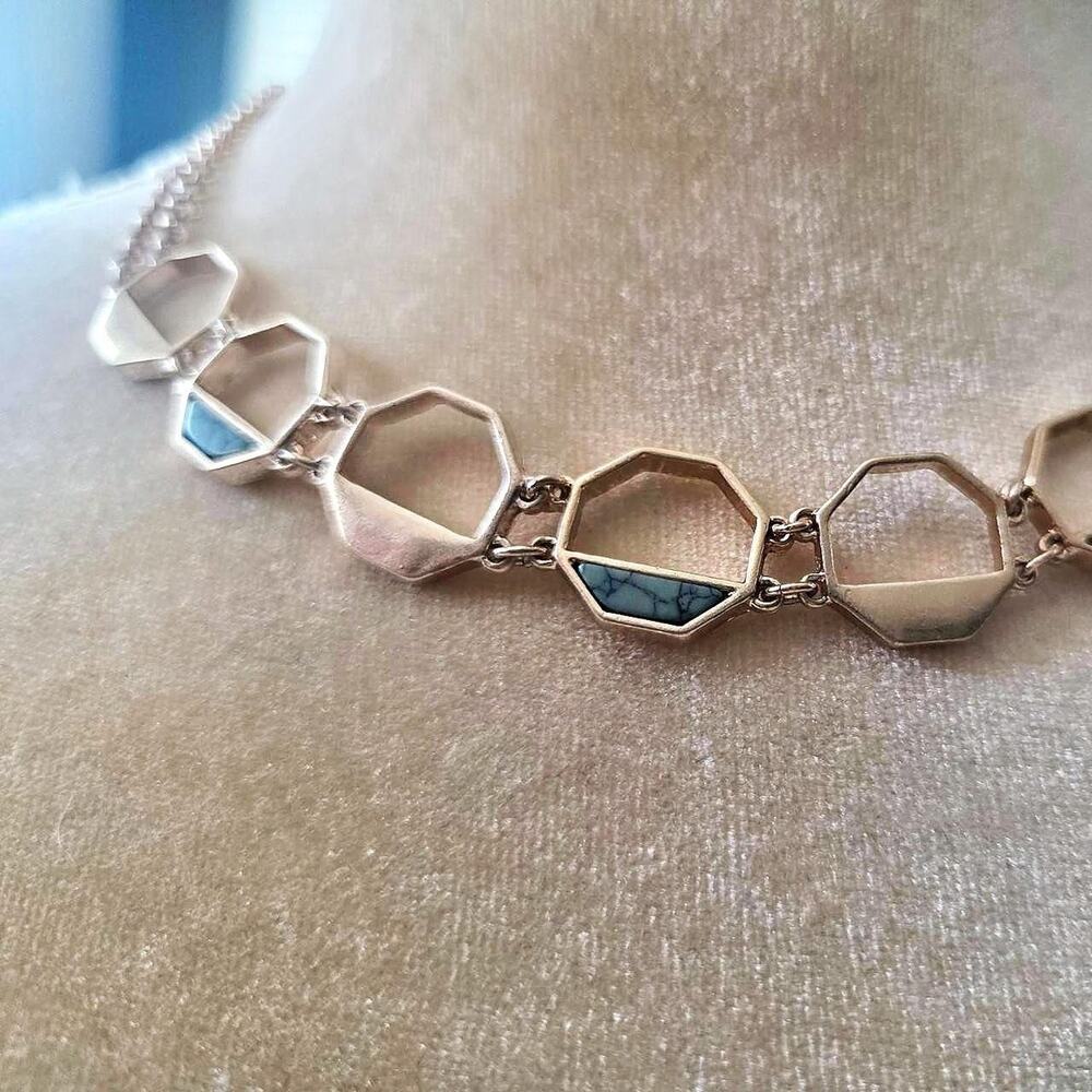 Hexagon necklace with blue stone